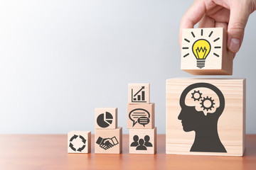 从昆明到福建坐火车到多少个小时？