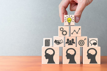 从昆明到福建坐火车到多少个小时？